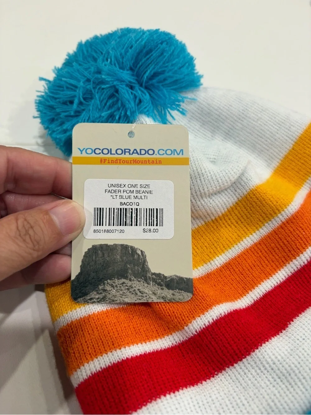 YoColorado Adult Fader Beanie Winter Hat Colorado White Blue NWT Soft Acrylic